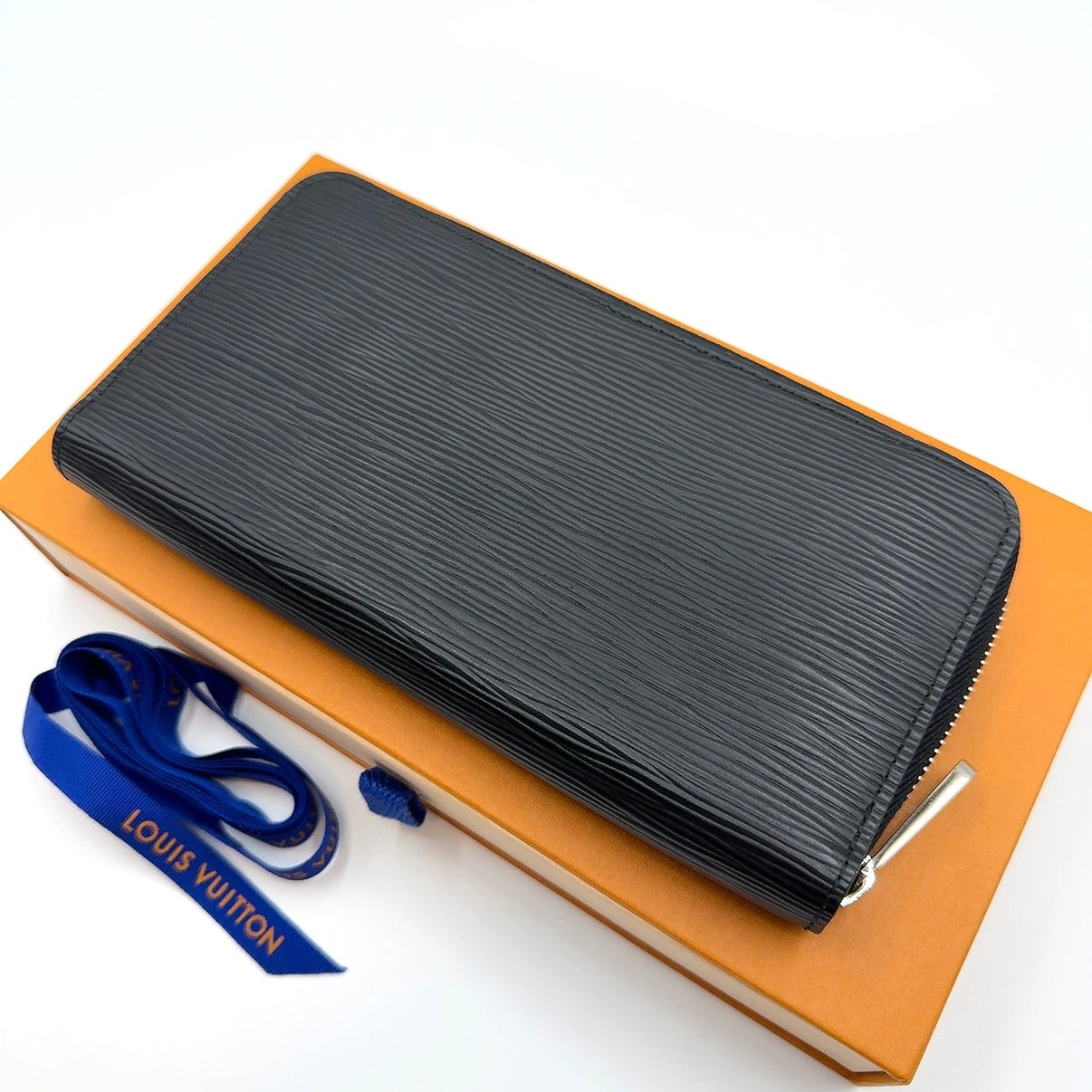 ルイヴィトン エピ ノワール ジッピーウォレット 長財布 ブラック ICチップ(RFID) B2644