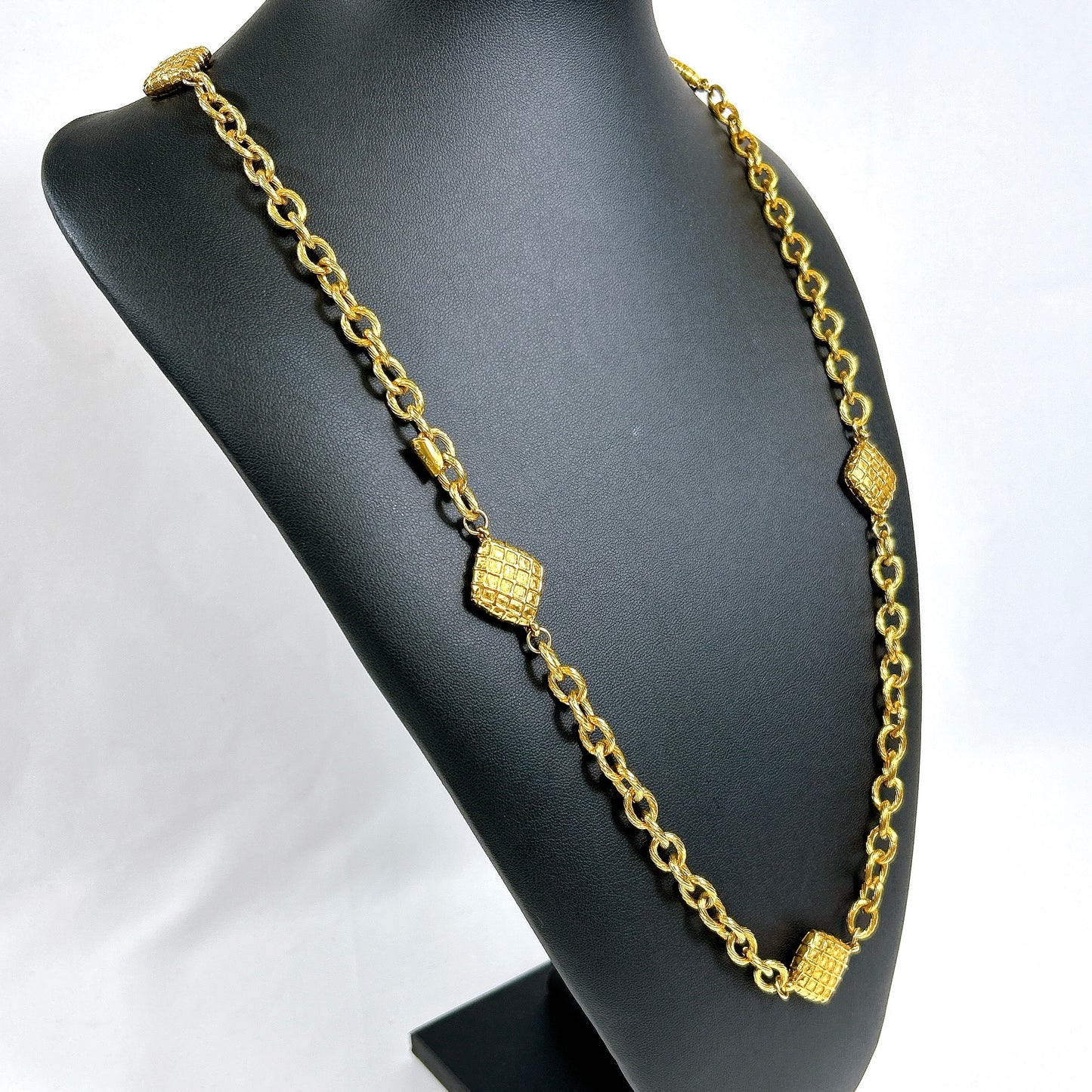 B1688 シャネル ネックレス ロング ヴィンテージ ゴールド 刻印あり