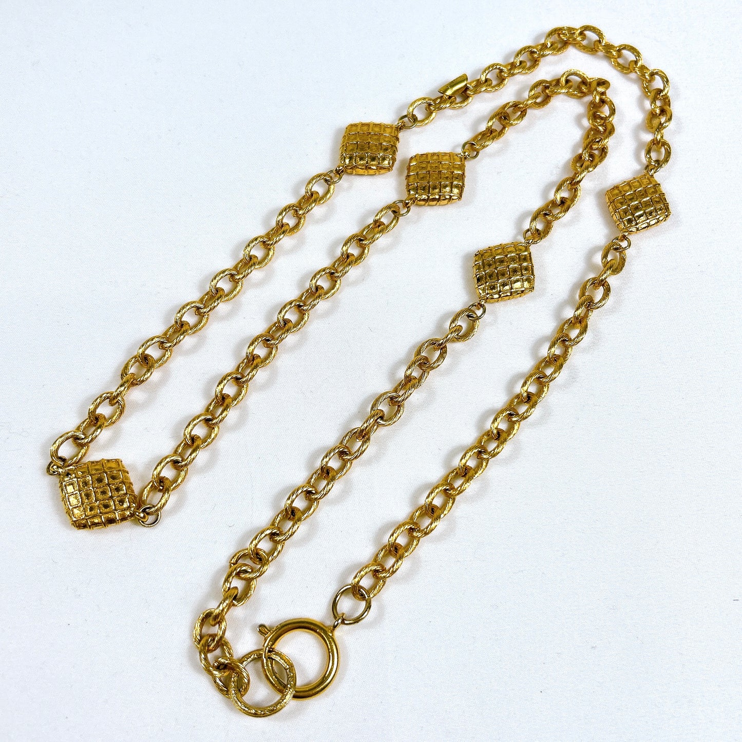 B1688 シャネル ネックレス ロング ヴィンテージ ゴールド 刻印あり