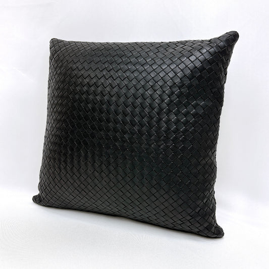 B1136 ボッテガヴェネタ イントレチャート クッション  レザー ブラック