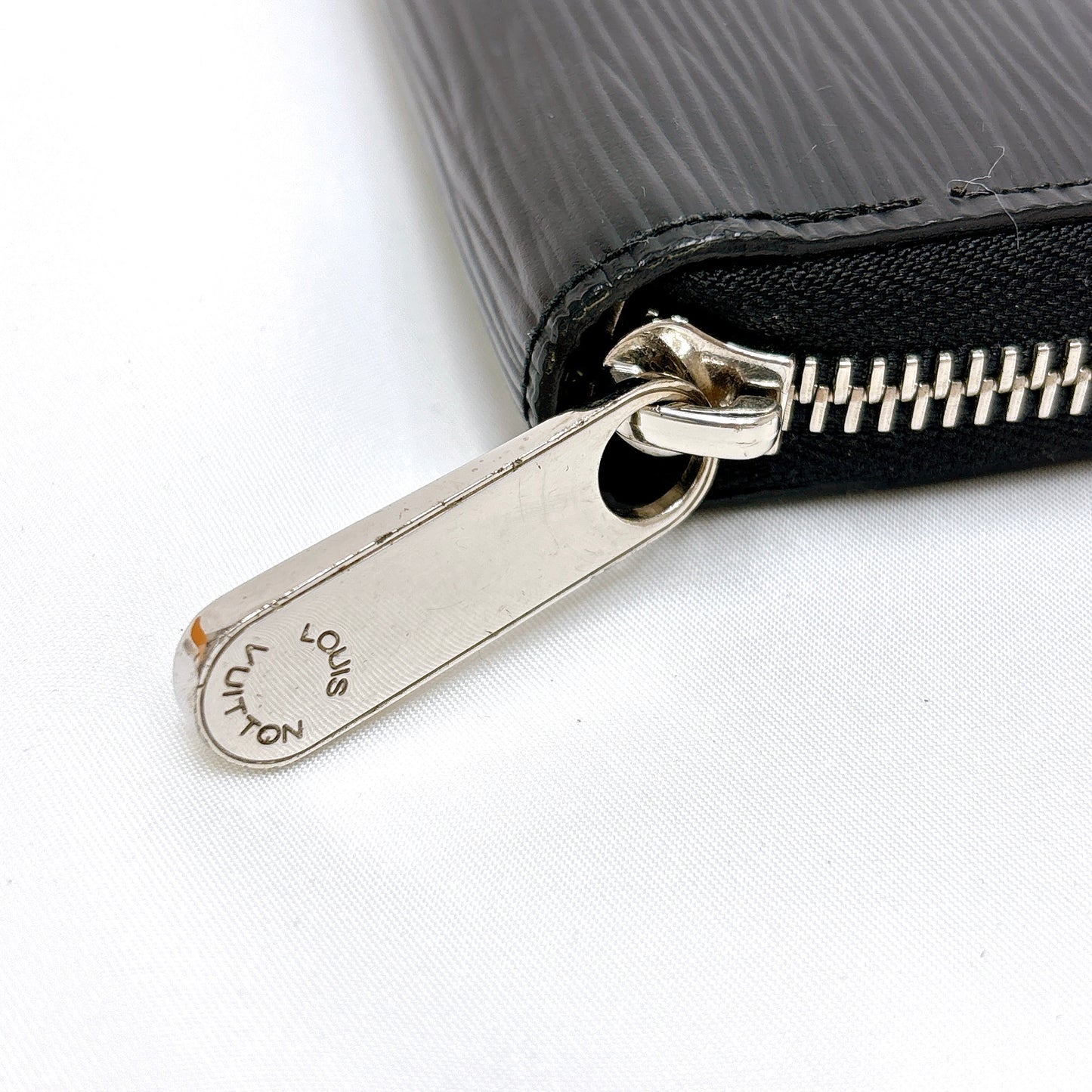 B1139 ルイヴィトン エピ ジッピーウォレット ブラック 長財布 GI4163