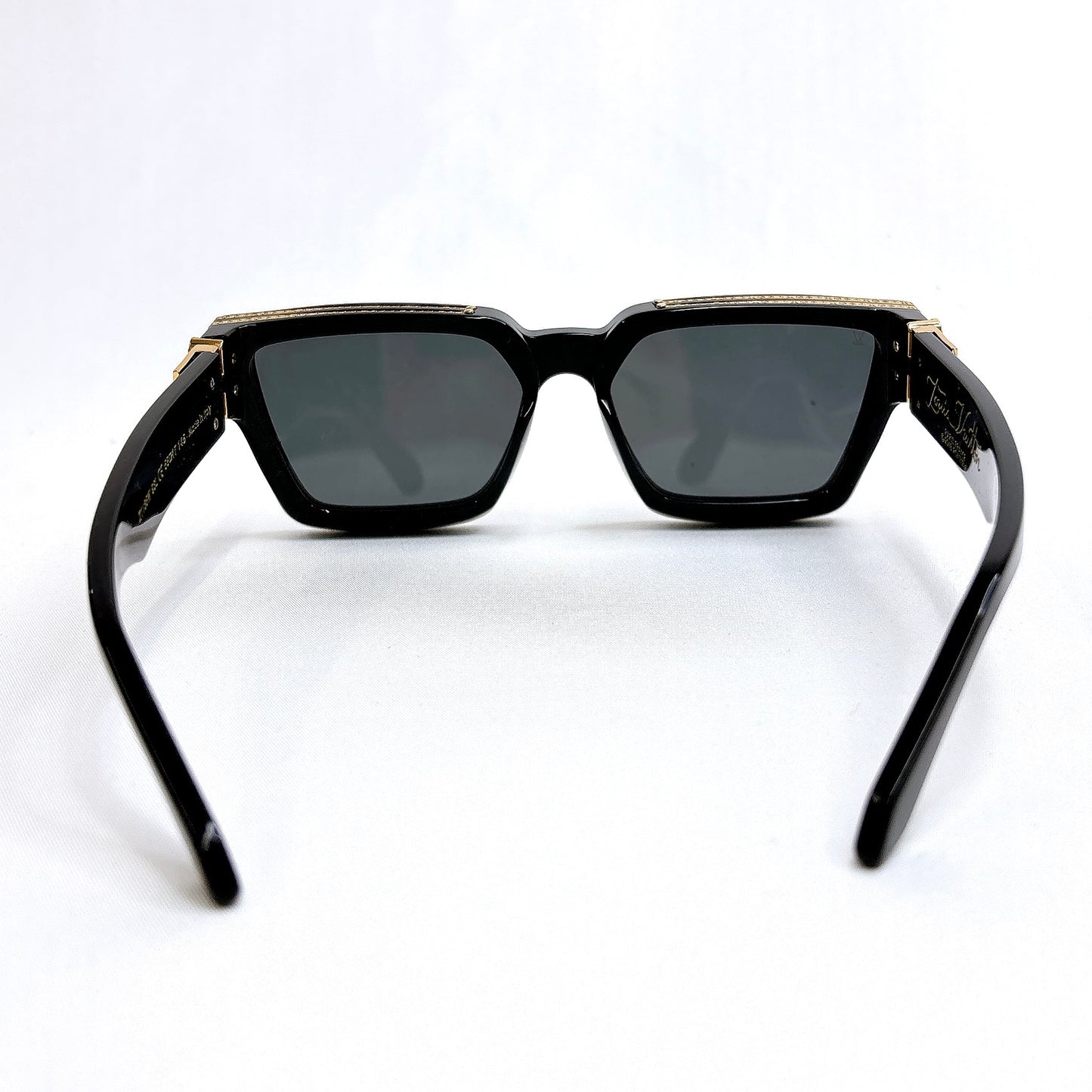 B1372 ルイヴィトン サングラス 1.1 ミリオネア Z1165W 93L 55□17 146 ケース