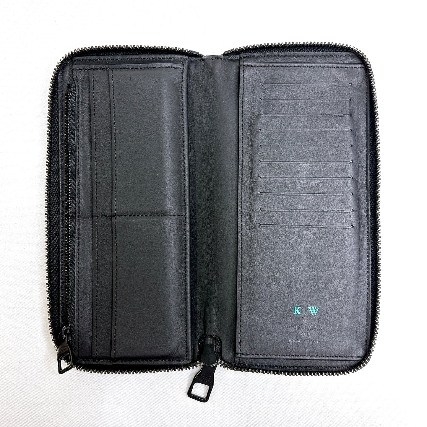 B1512 ルイヴィトン モノグラム シャドウ ジッピー ヴェルティカル RFID