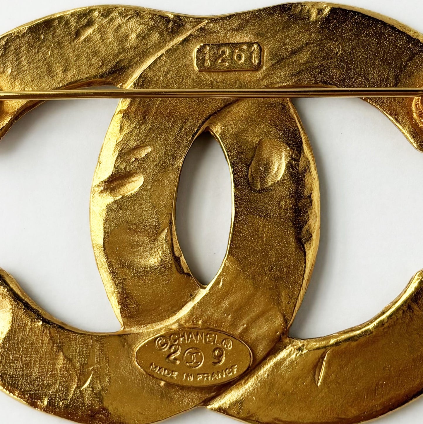 A1707 シャネル ココマーク ブローチ マトラッセ 刻印1261