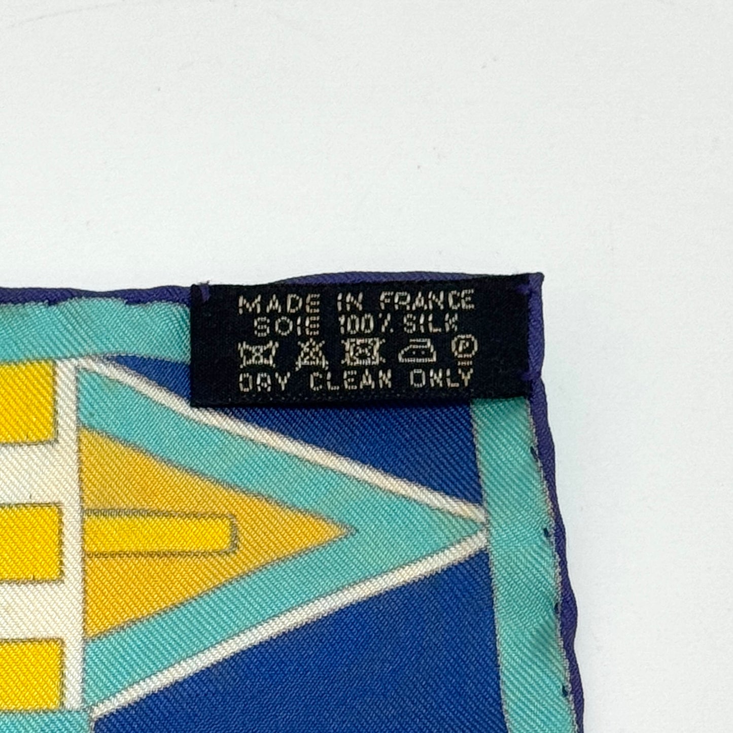 エルメス カレ90 大草原の盛装 Apparat des Plaines スカーフ シルク E1717