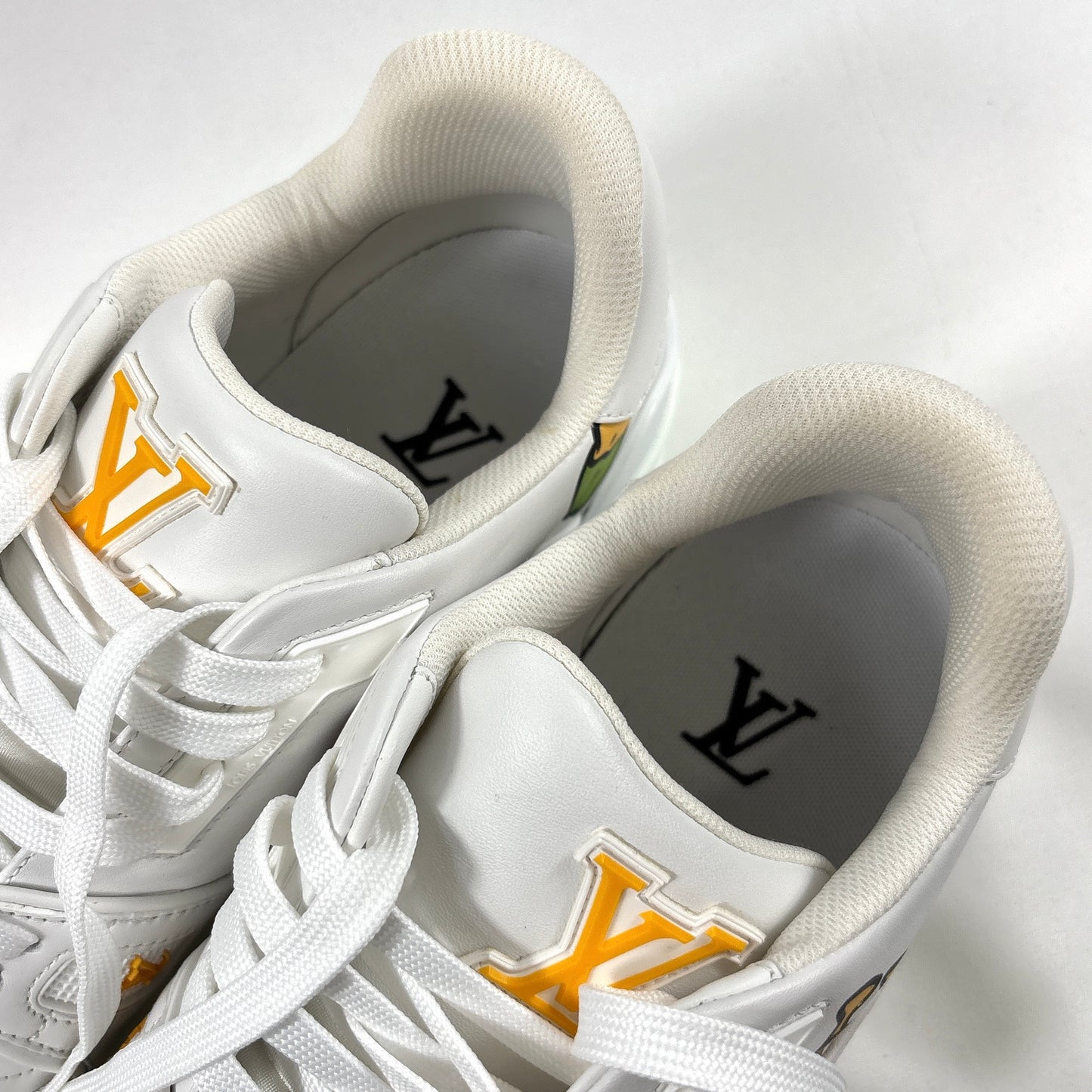 B1958 ルイヴィトン × NIGO LV トレイナーライン スニーカー ホワイト BM0281 サイズ6 1/2【買戻し対象】