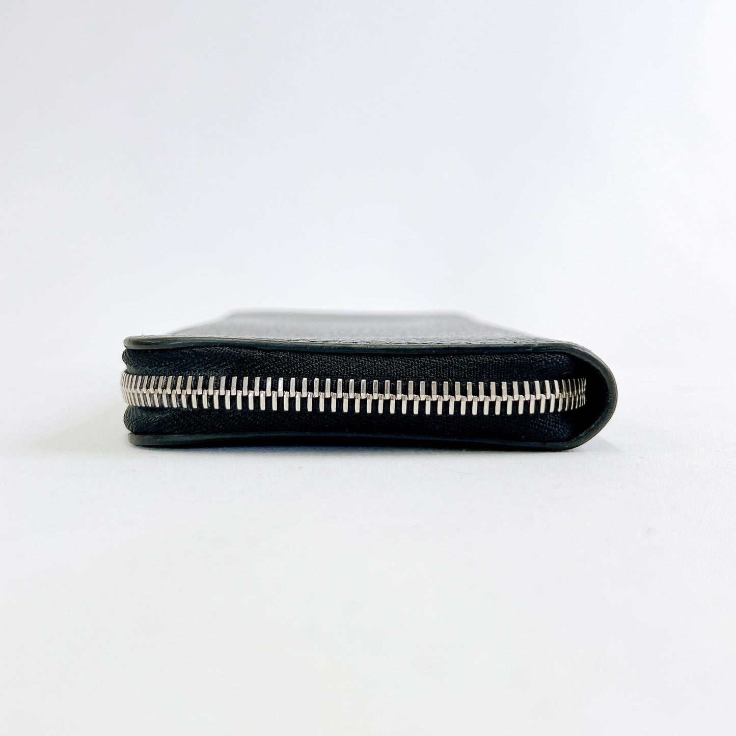 A3155 ヴィトン トリヨン ジッピーウォレットヴェルティカル M58412 長財布