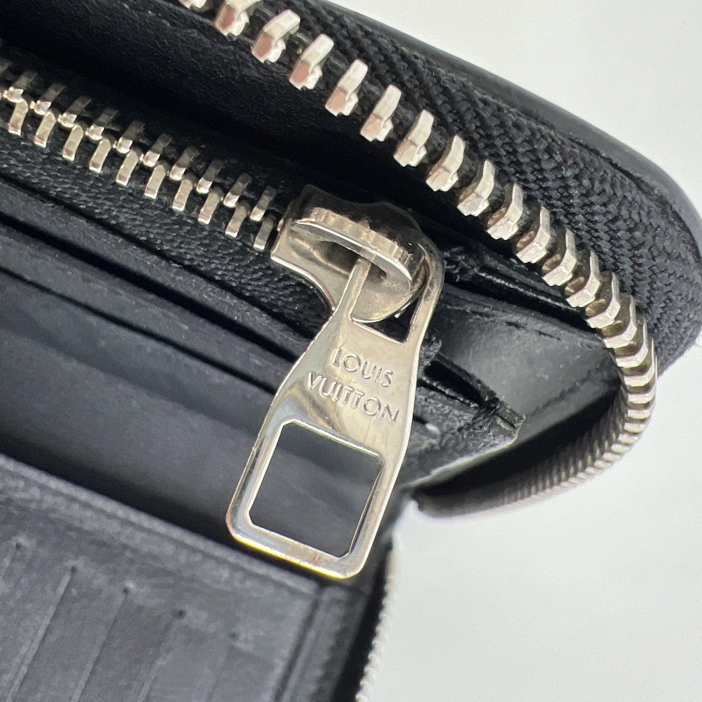 A3155 ヴィトン トリヨン ジッピーウォレットヴェルティカル M58412 長財布