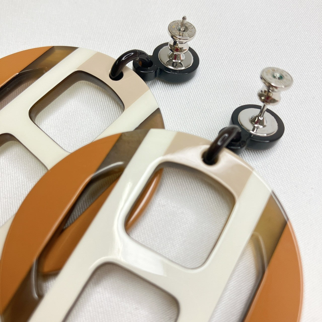 A4343 エルメス Hエキップ バッファローフォーン ピアス