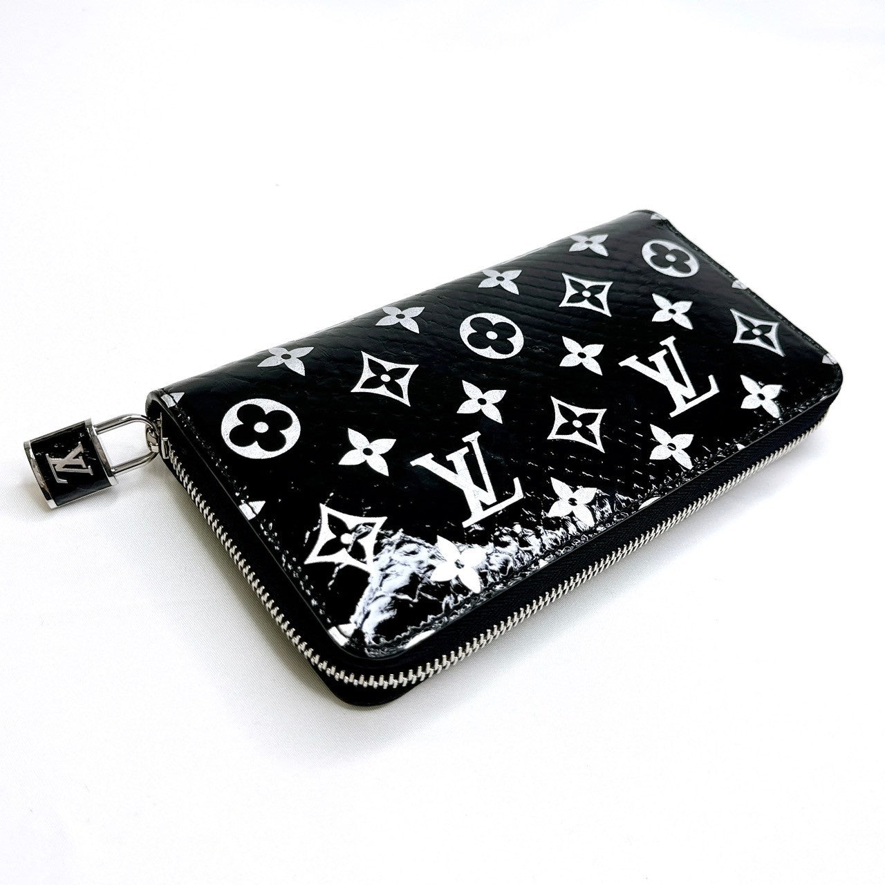 B0267 ルイヴィトン ジッピーウォレット 長財布 パイソン エキゾチックレザー ブラック N96955 シリアルICチップ【買戻し対象商品】