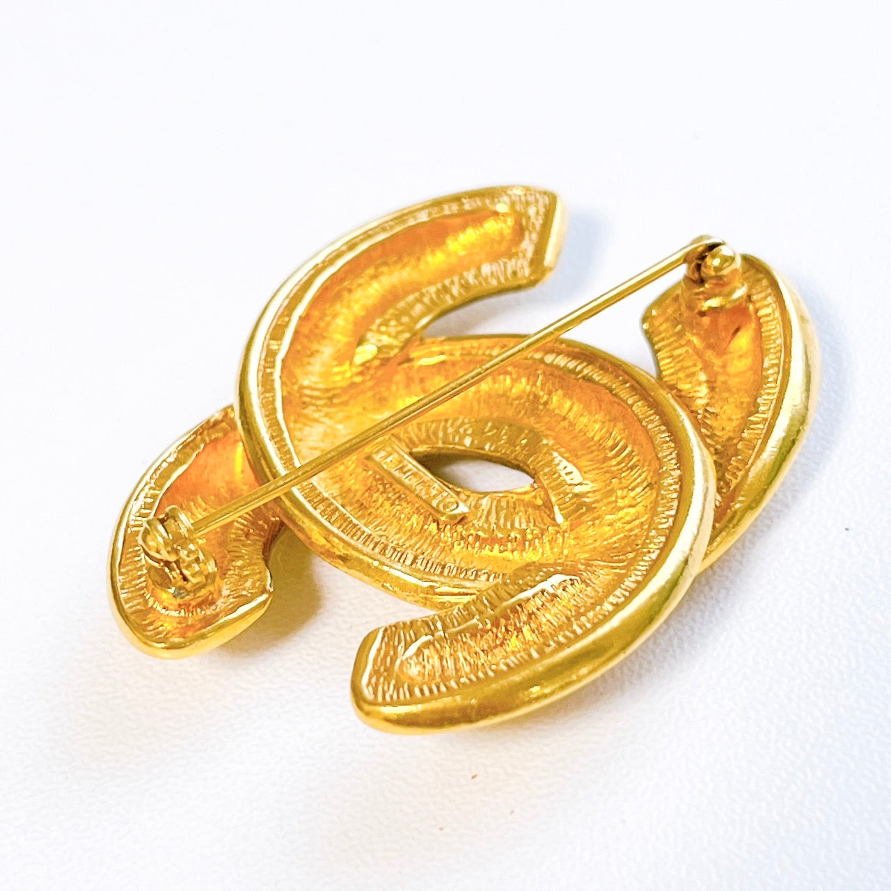 A2363 シャネル マトラッセ ココマーク ブローチ 刻印1142