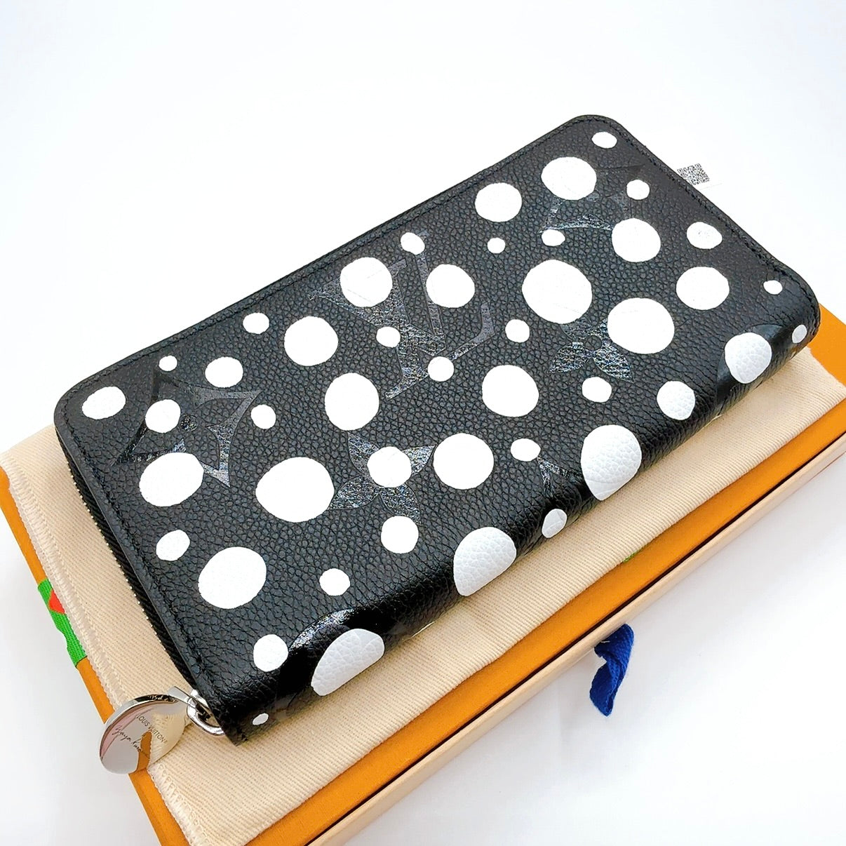 ルイヴィトン LV×YK ジッピーウォレット M81906 モノグラムアン