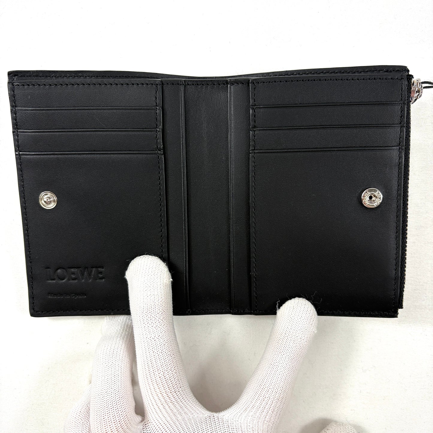 ロエベ アナグラム レザー コンパクトウォレット ブラック E2254