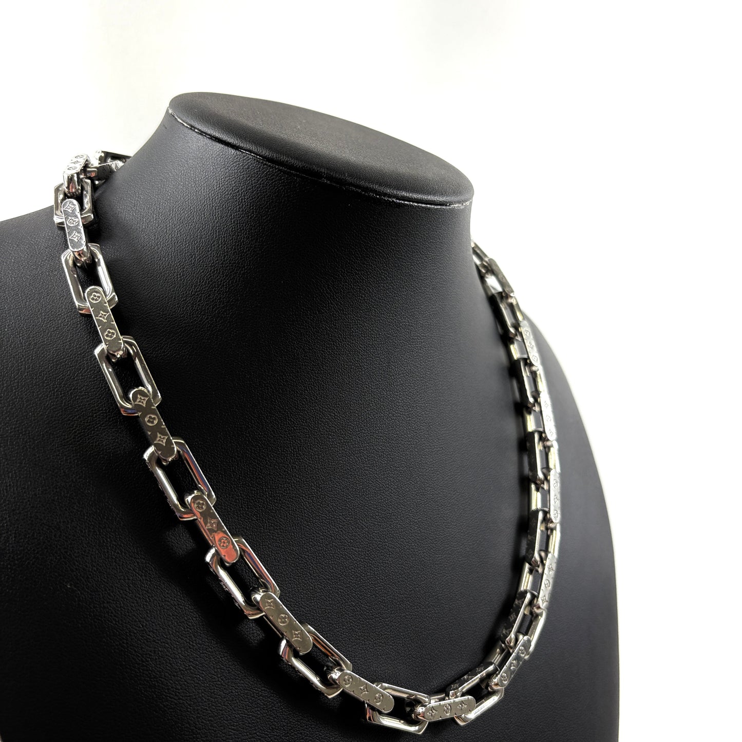 E2535 ルイヴィトン コリエ チェーンネックレス シルバー M00307