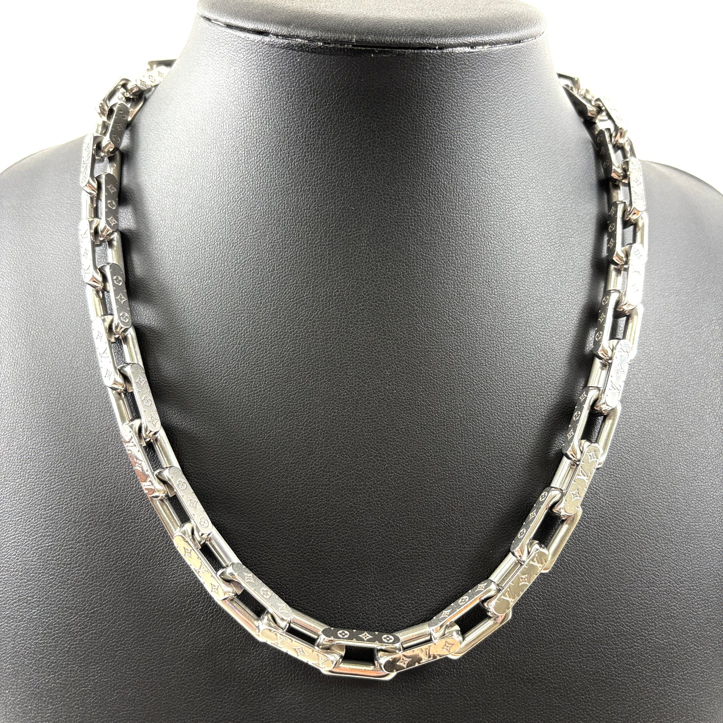 E2535 ルイヴィトン コリエ チェーンネックレス シルバー M00307
