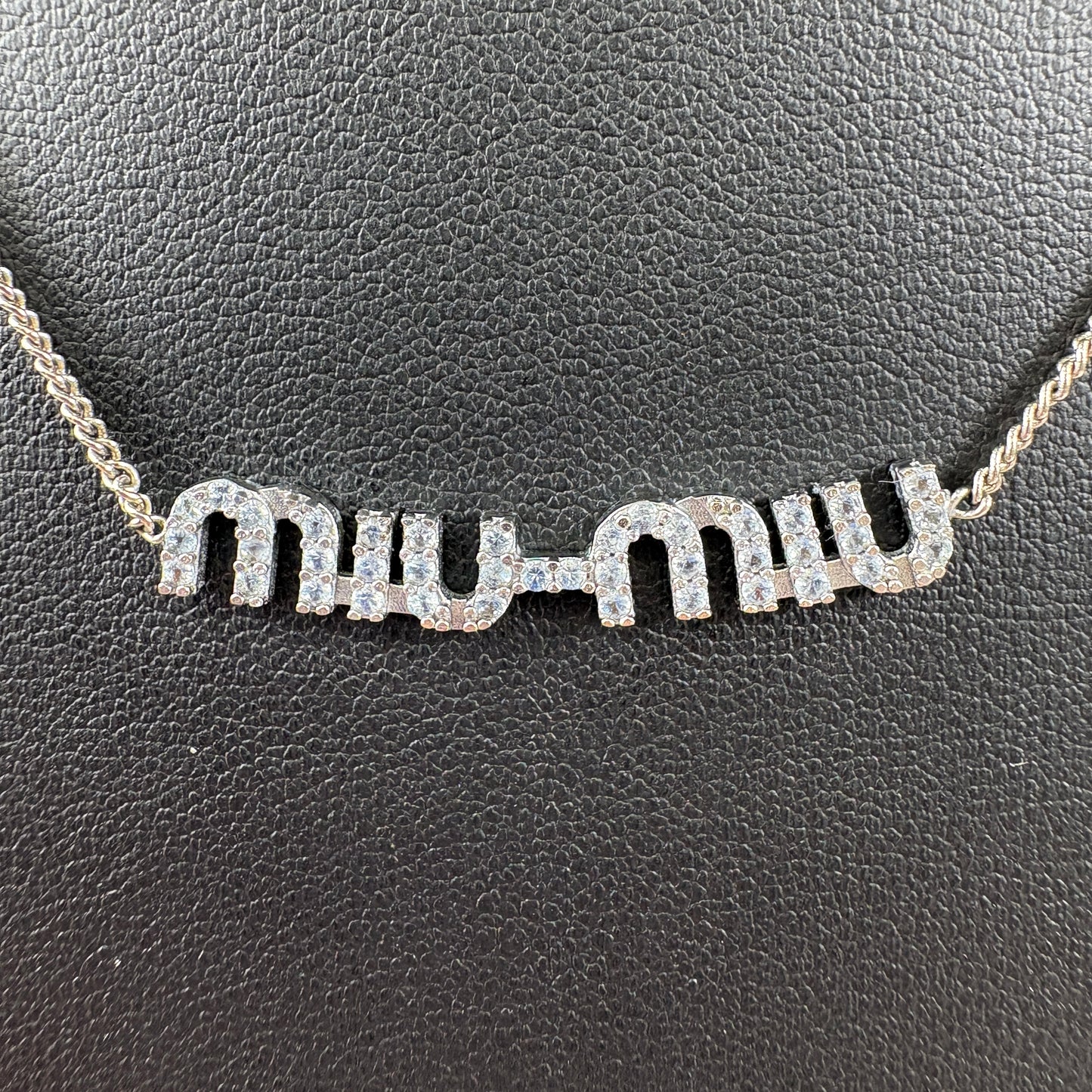 E2775 ミュウミュウ MIU MIU ロゴ ネックレス シルバー×ブルー ラインストーン