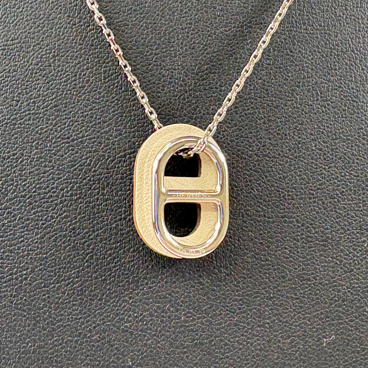 E4778 エルメス ネックレス オーマイヨン ベージュ シルバー