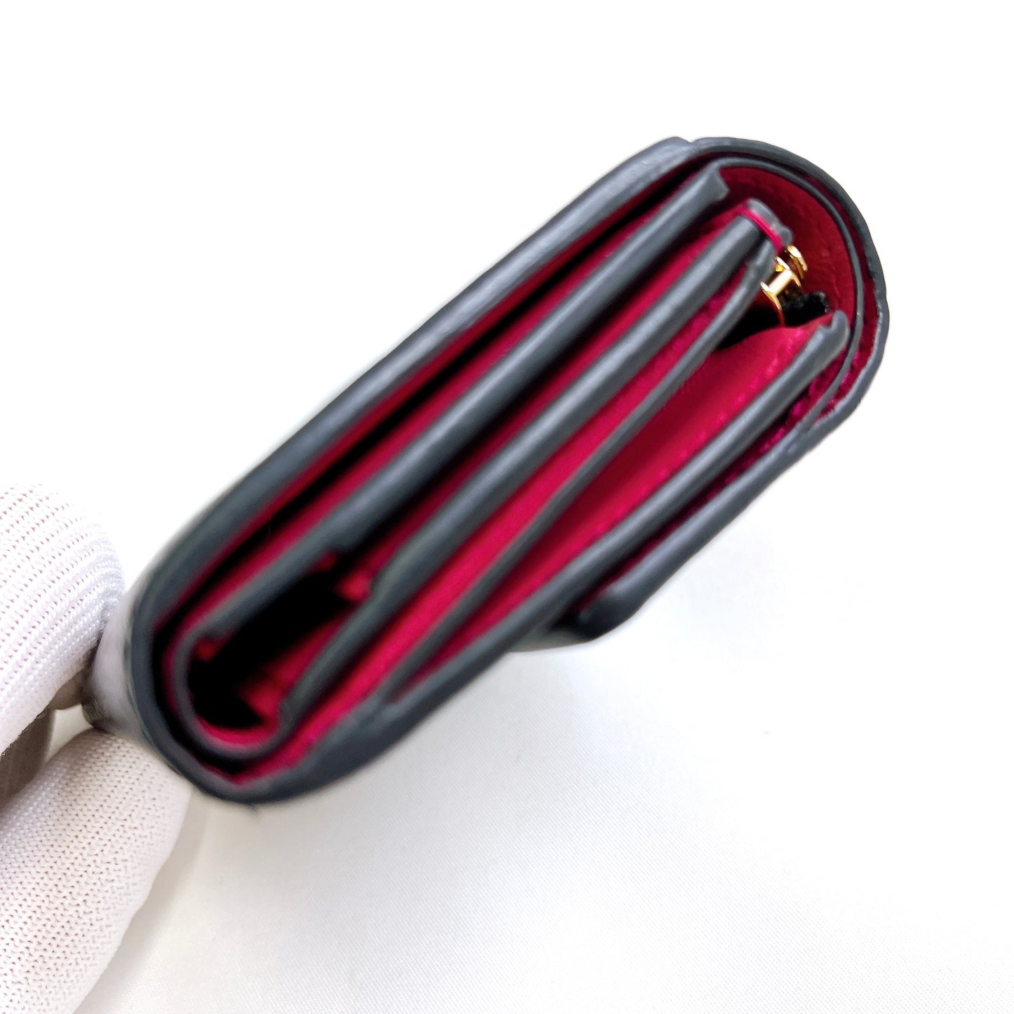 B1611 ルイヴィトン ポルトフォイユカプシーヌ トリヨン 三つ折り財布 箱 RFID