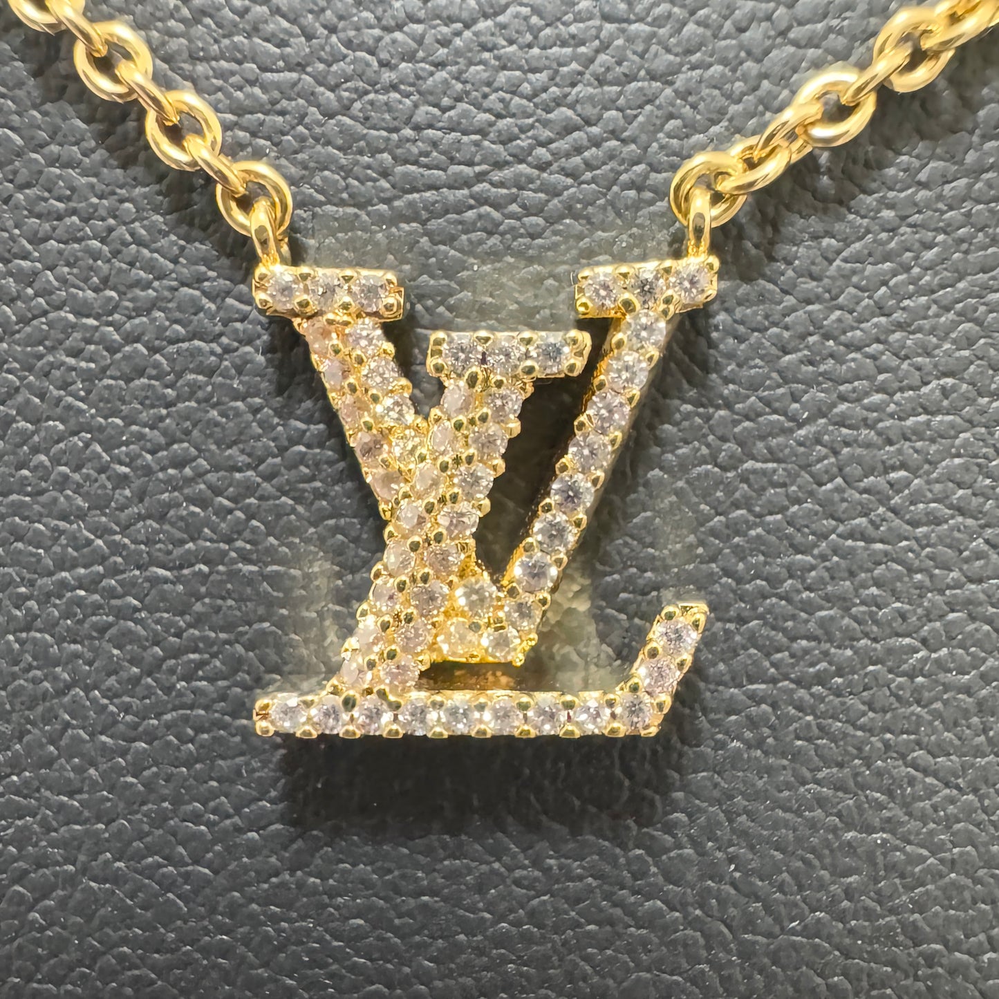ルイヴィトン M00596LV ラインストーン アイコニック ネックレス TE0233 E2009
