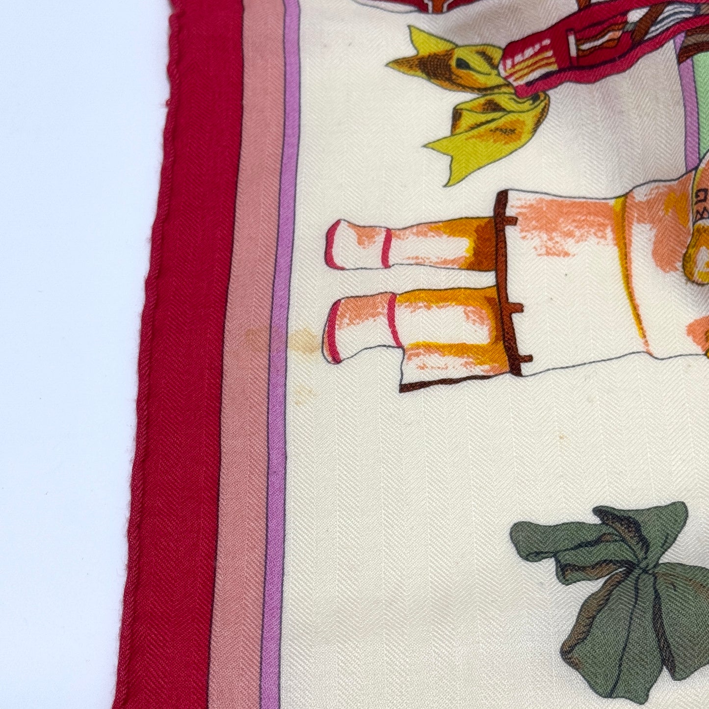 エルメス カレジェアン カレ140 Kachinas カチナ ストール カシミヤ×シルク レッド×ピンク E1986