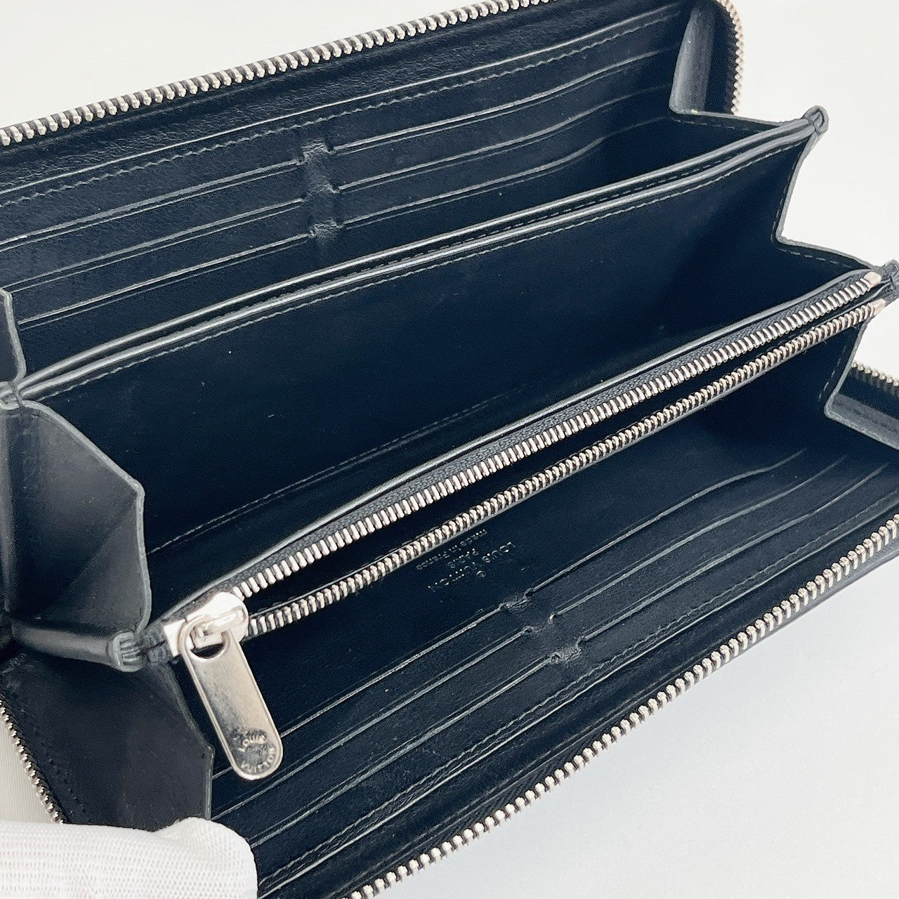 B0716 ルイヴィトン ジッピーウォレット マヒナ ノワール 長財布 ラウンドジップ シリアル:TN1115