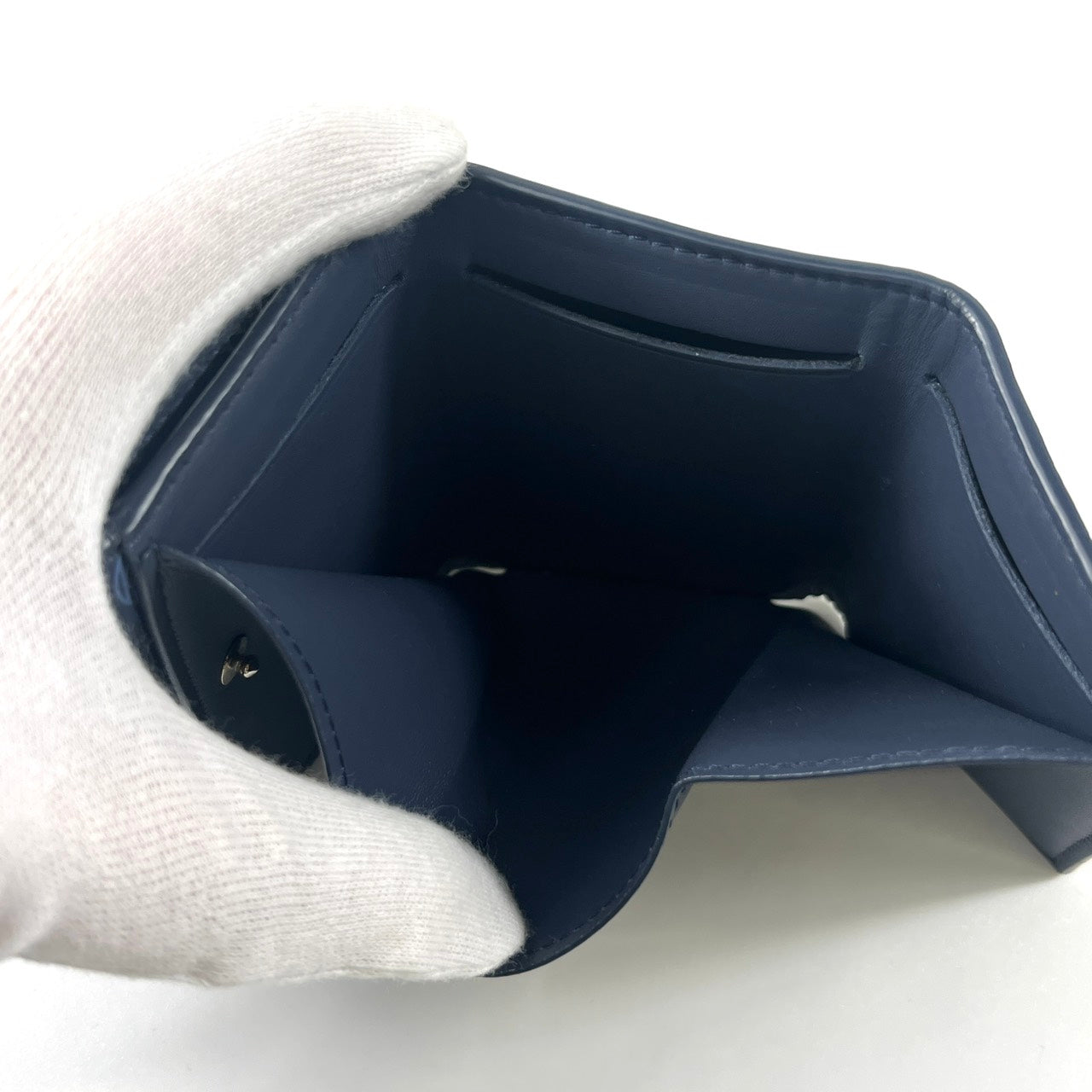 ルイヴィトン モノグラムシャドウ ディスカバリーコンパクトウォレット ICチップ 【買い戻し対象】 B3261