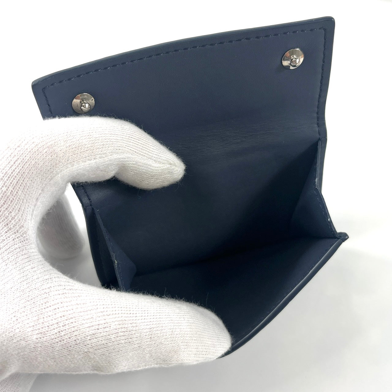 ルイヴィトン モノグラムシャドウ ディスカバリーコンパクトウォレット ICチップ 【買い戻し対象】 B3261