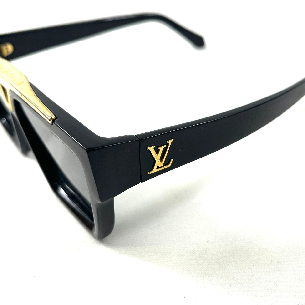 ルイヴィトン LV サングラス アイウェア Z1502E ブラック 【買い戻し対象】 B3301